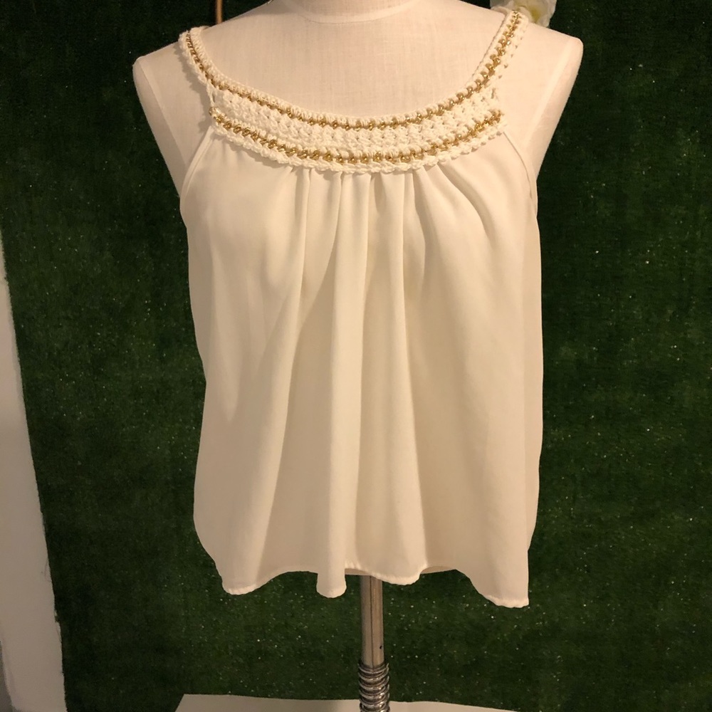 Women’s tops
